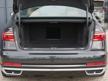 2020 Audi A8 с пробегом 118 000 км
