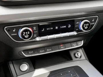 2020 Audi Q5 с пробегом 125 000 км