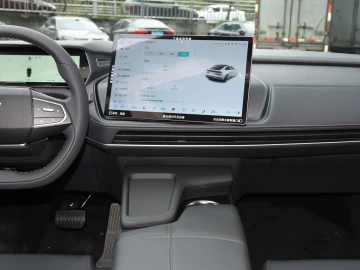 2023 Changan SL03 без пробега