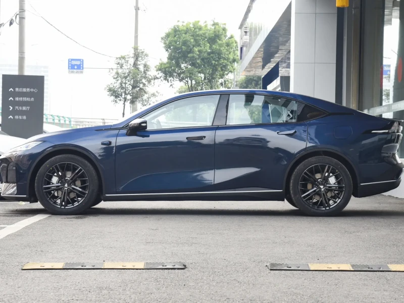 2023 Changan SL03 без пробега