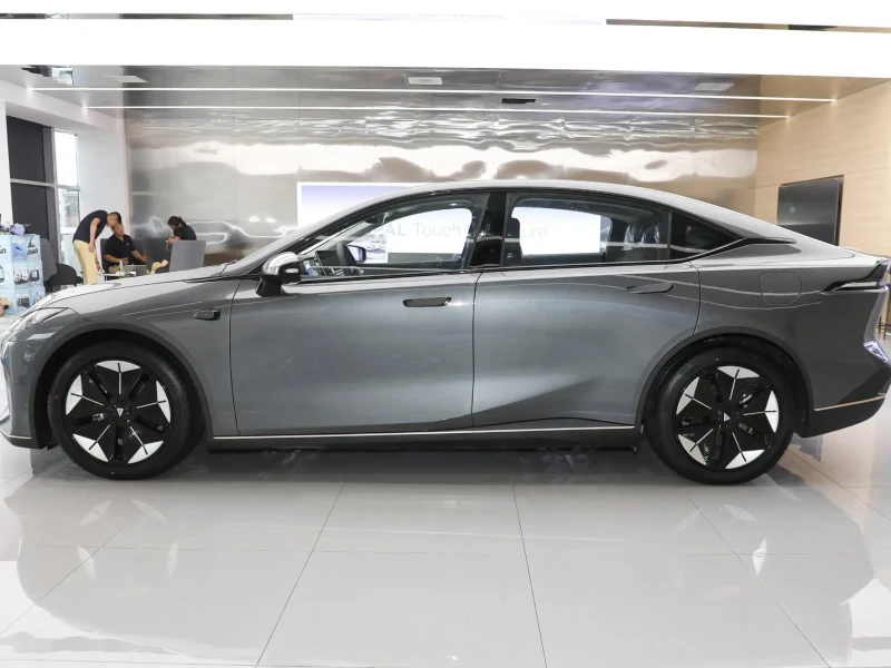 2023 Changan SL03 без пробега