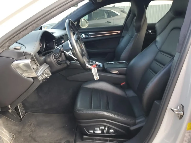 2020 Porsche Panamera с пробегом 54 541 миль