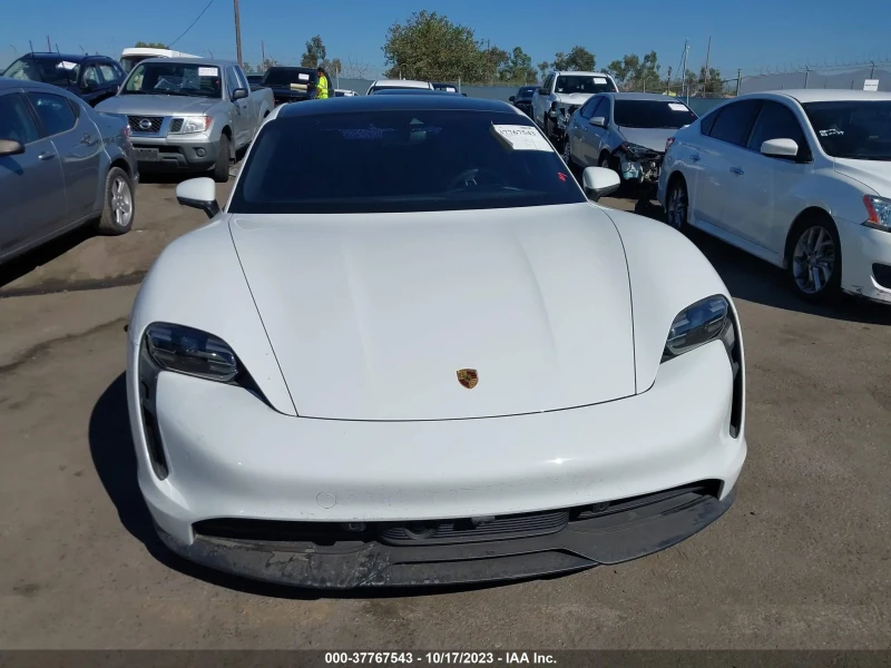 2021 Porsche Taycan с пробегом 24 752 миль