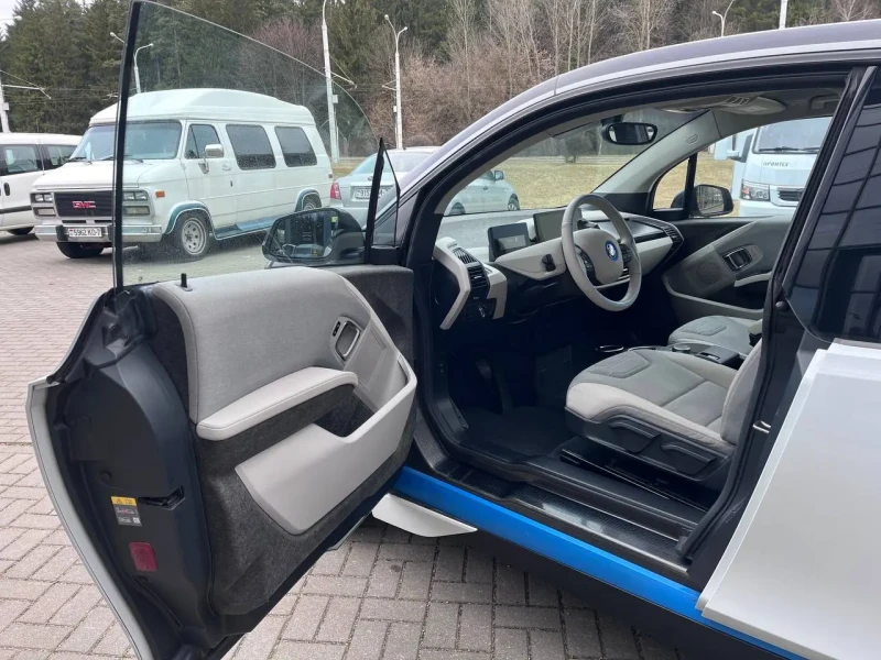 2018 BMW i3 с пробегом 51 000 км