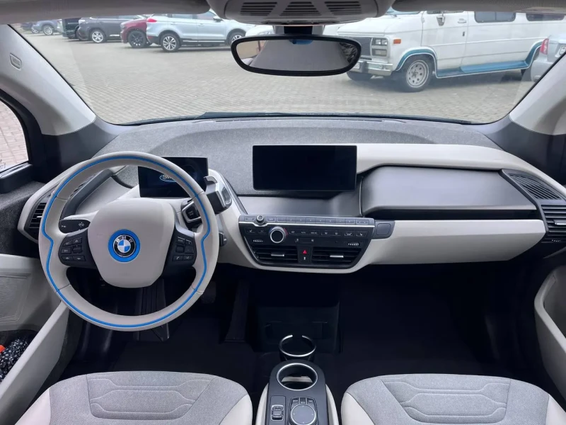 2018 BMW i3 с пробегом 51 000 км