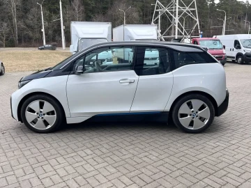 2018 BMW i3 с пробегом 51 000 км
