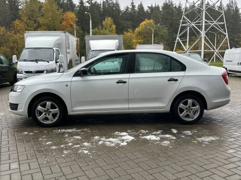 2015 Skoda Rapid с пробегом 140 000 км
