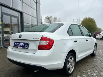 2015 Skoda Rapid с пробегом 140 000 км