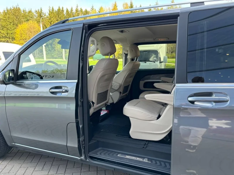 2022 Mercedes-Benz V-Класс с пробегом 30 100 км