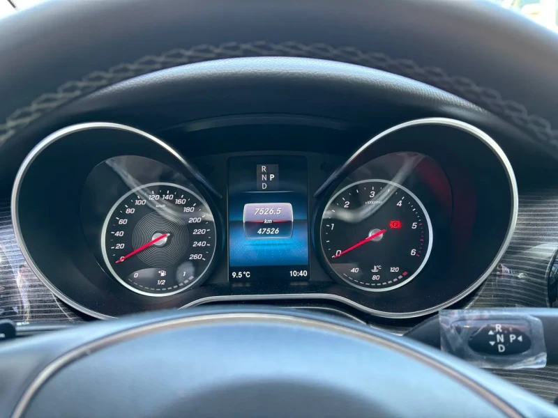 2022 Mercedes-Benz V-Класс с пробегом 30 100 км