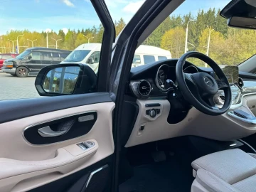 2022 Mercedes-Benz V-Класс с пробегом 30 100 км