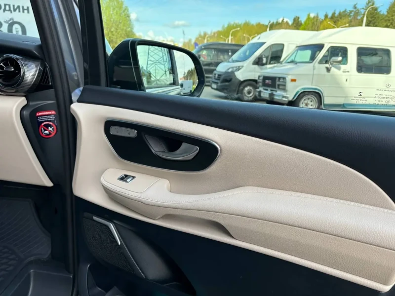 2022 Mercedes-Benz V-Класс с пробегом 30 100 км