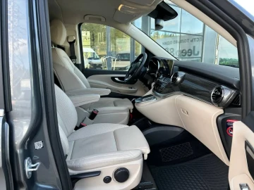 2022 Mercedes-Benz V-Класс с пробегом 30 100 км