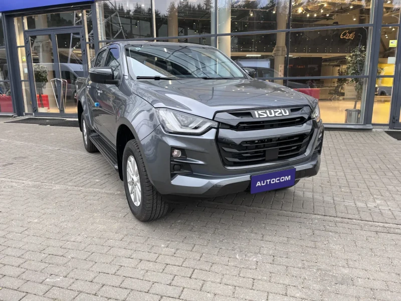 2023 Isuzu D-Max с пробегом 10 км