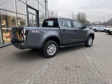 2023 Isuzu D-Max с пробегом 10 км