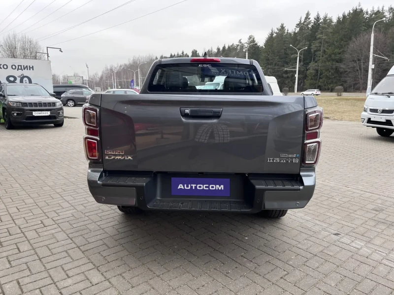 2023 Isuzu D-Max с пробегом 10 км