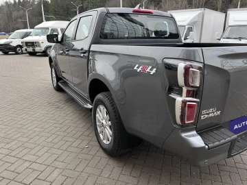 2023 Isuzu D-Max с пробегом 10 км