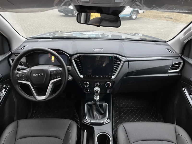 2023 Isuzu D-Max с пробегом 10 км