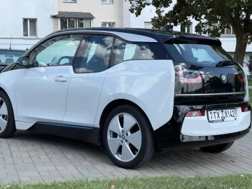 2021 BMW i3 с пробегом 63 000 км