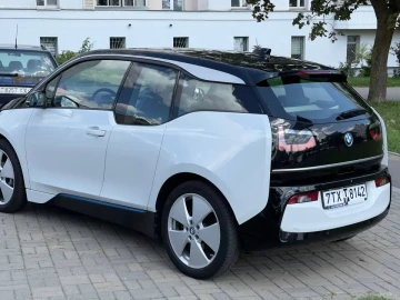 2021 BMW i3 с пробегом 63 000 км
