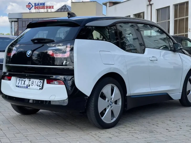 2021 BMW i3 с пробегом 63 000 км