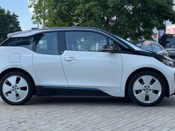 2021 BMW i3 с пробегом 63 000 км