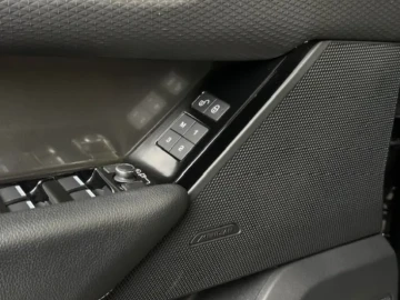 2020 Land Rover Range Rover Velar с пробегом 114 750 км