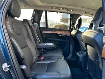 2021 Volvo XC90 с пробегом 100 000 км