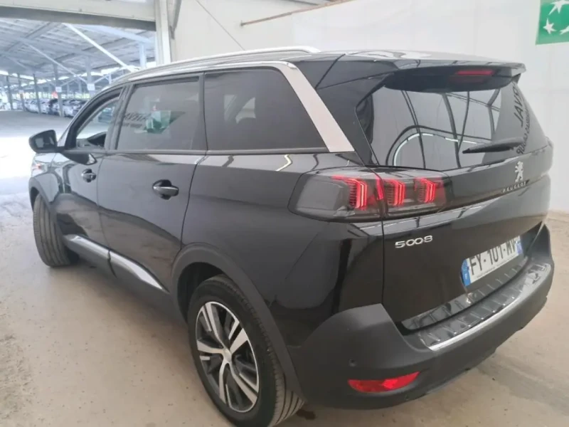 2021 Peugeot 5008 с пробегом 120 000 км