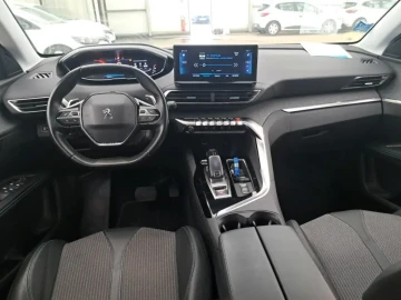 2021 Peugeot 5008 с пробегом 120 000 км