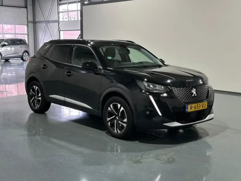 2021 Peugeot 2008 с пробегом 90 000 км