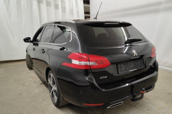 2021 Peugeot 308 с пробегом 110 000 км