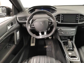 2021 Peugeot 308 с пробегом 110 000 км