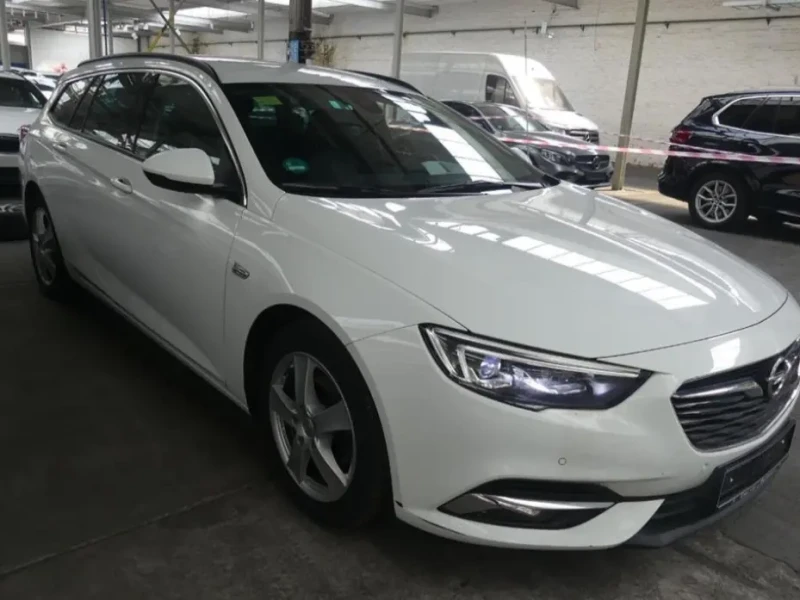 2020 Opel Insignia с пробегом 83 826 км
