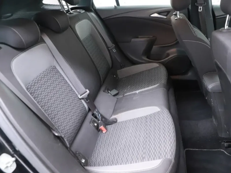 2020 Opel Astra с пробегом 146 251 км