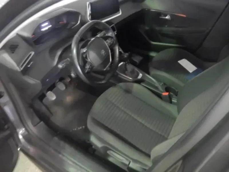 2021 Peugeot 208 с пробегом 113 000 км