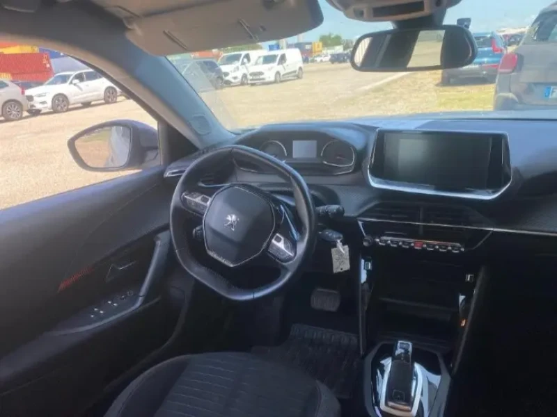 2021 Peugeot 2008 с пробегом 93 000 км