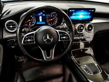 2020 Mercedes-Benz GLC с пробегом 78 000 миль