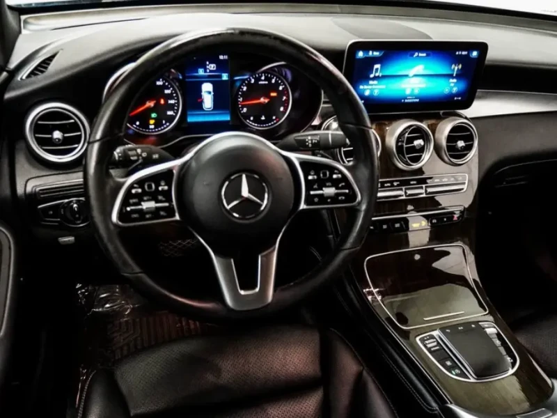 2020 Mercedes-Benz GLC с пробегом 78 000 миль