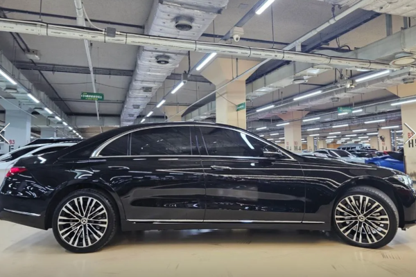 2023 Mercedes-Benz S-Класс с пробегом 10 500 км