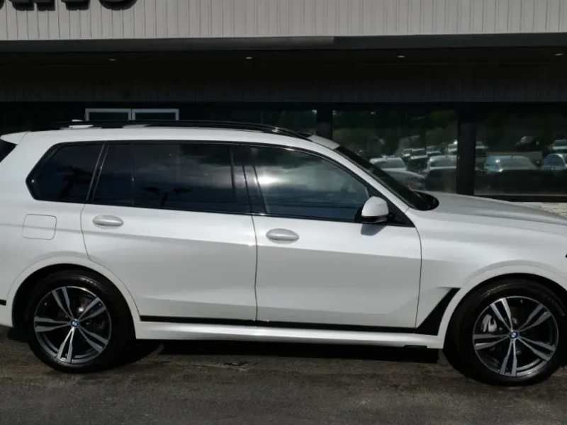 2021 BMW X7 с пробегом 35 000 миль