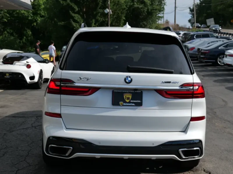 2021 BMW X7 с пробегом 35 000 миль