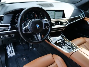 2021 BMW X7 с пробегом 35 000 миль