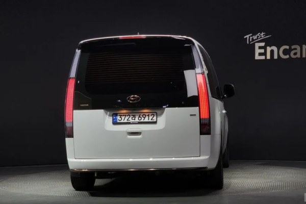 2023 Hyundai Staria с пробегом 22 344 км