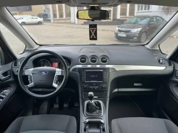 2013 Ford Galaxy с пробегом 242 000 км
