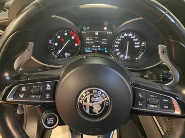 2020 Alfa Romeo Stelvio с пробегом 105 000 км