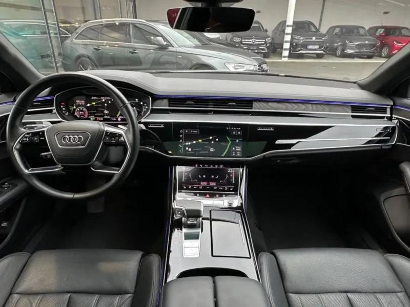 2021 Audi A8 с пробегом 129 000 км