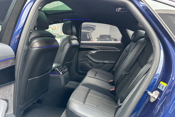 2021 Audi A8 с пробегом 129 000 км