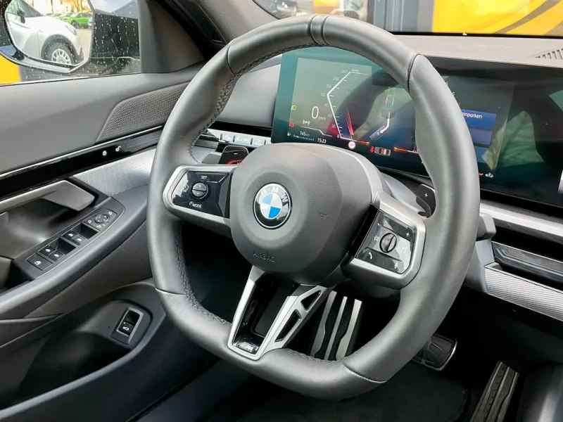 2024 BMW 5 серии с пробегом 12 800 км