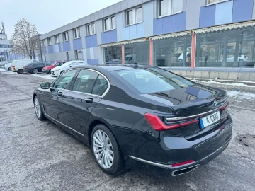 2020 BMW 7 серии с пробегом 91 000 км